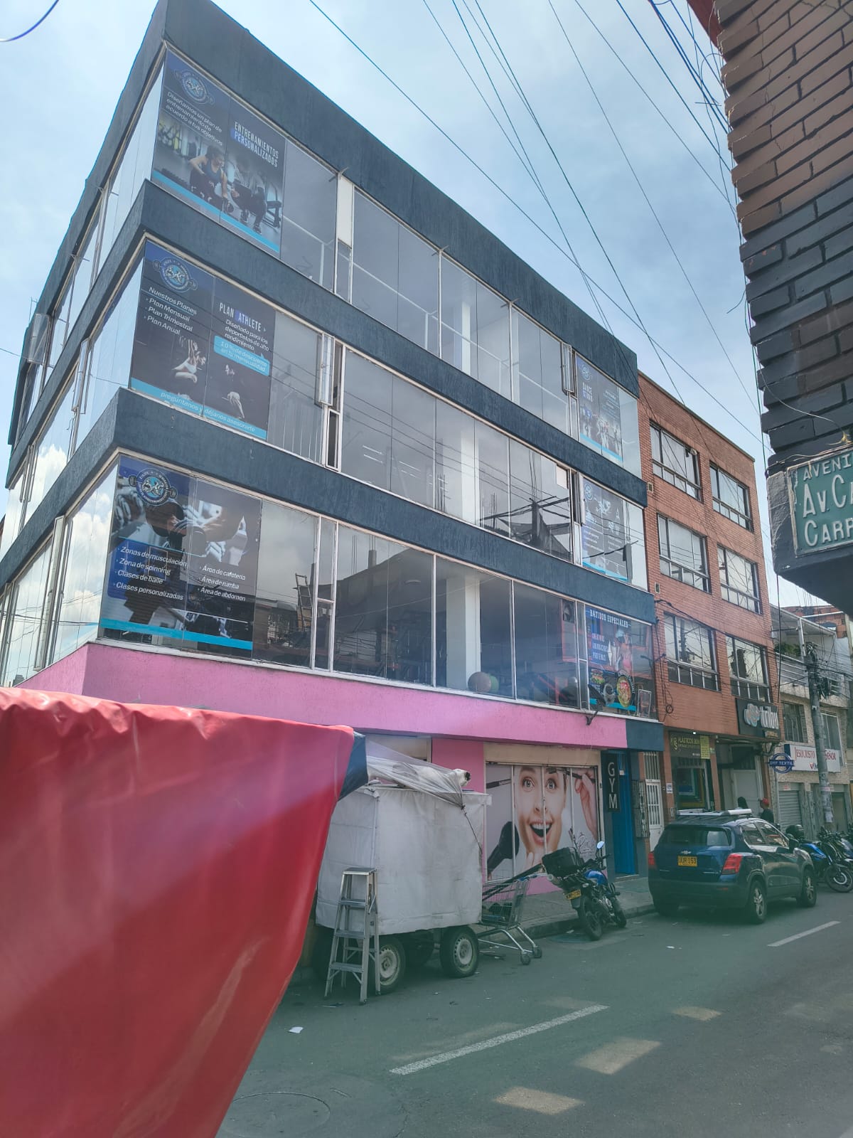 Fachada del gimnasio Athlete Generation