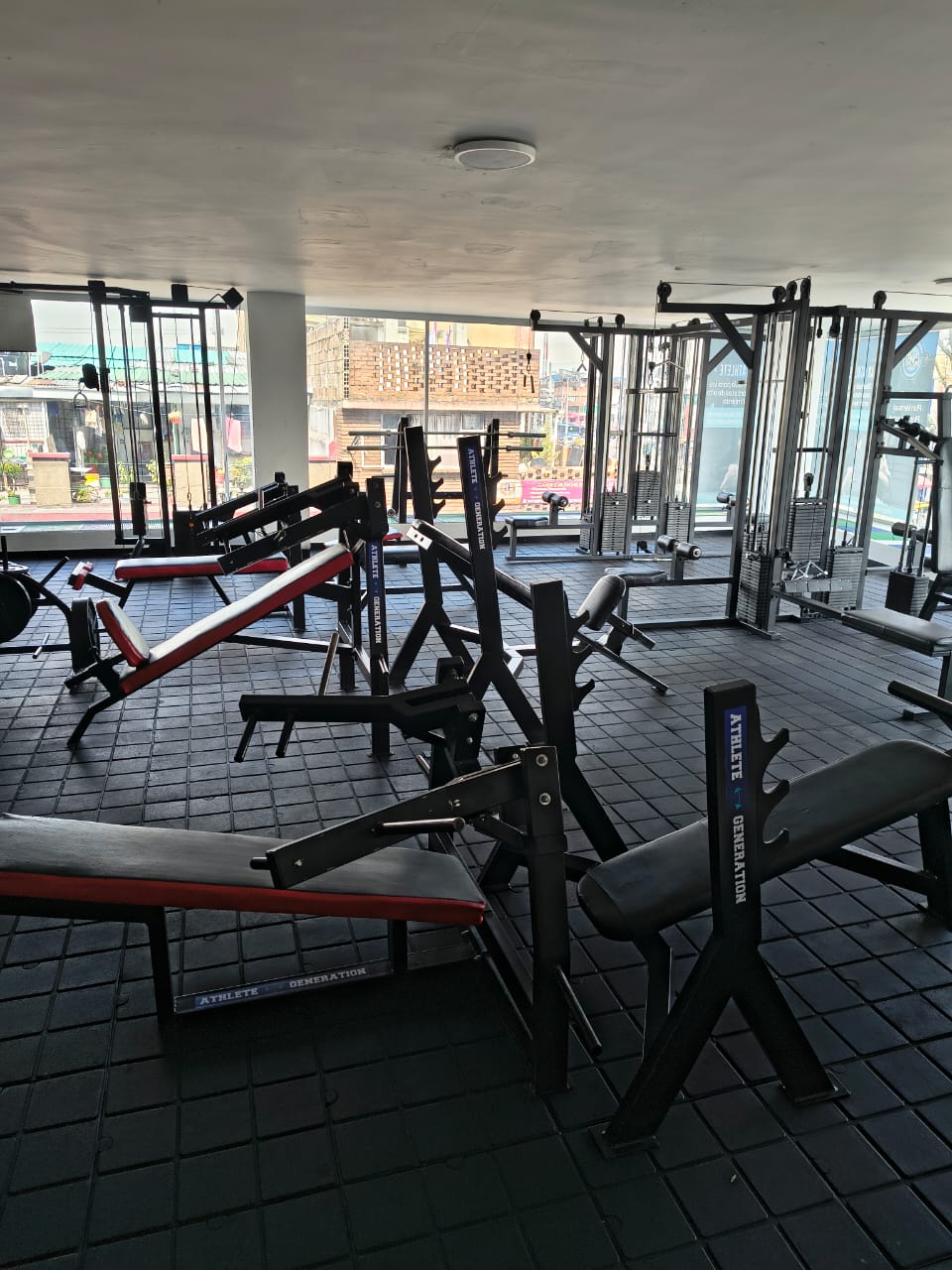 Equipos de fuerza y musculación